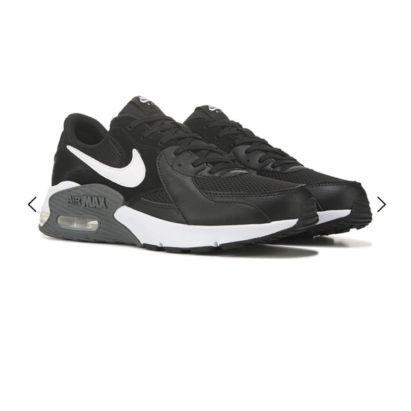 Nike Shoes - NIKE air max excee